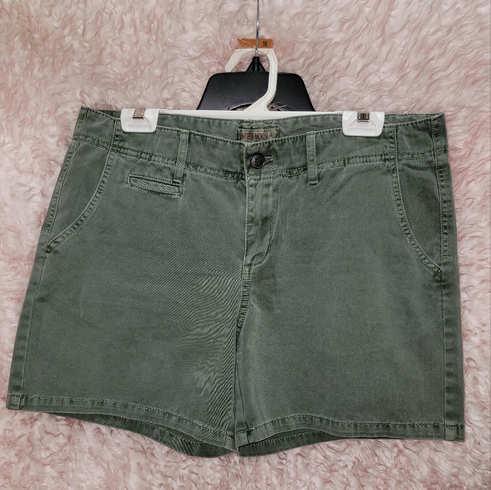 Merona Chino shorts sz 10 5in inseam green
